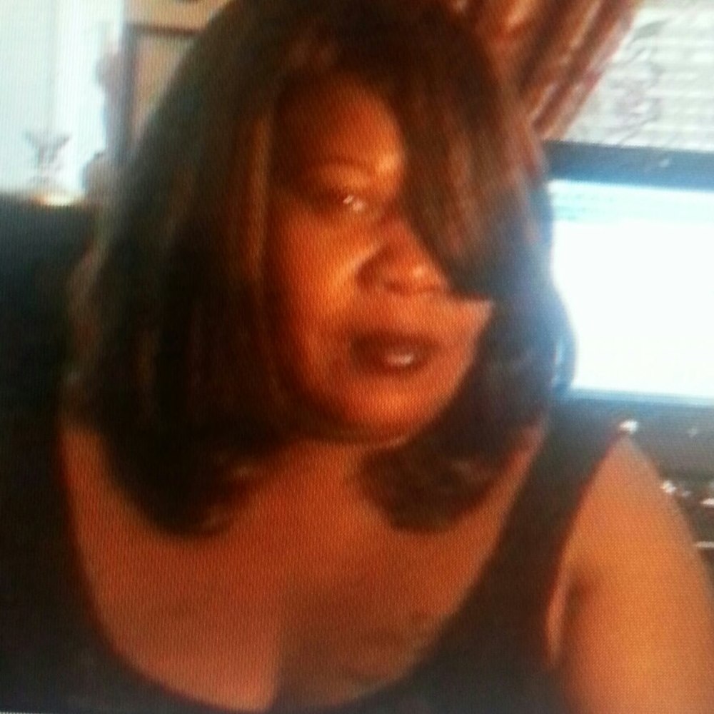 Meet your Posher, Dee